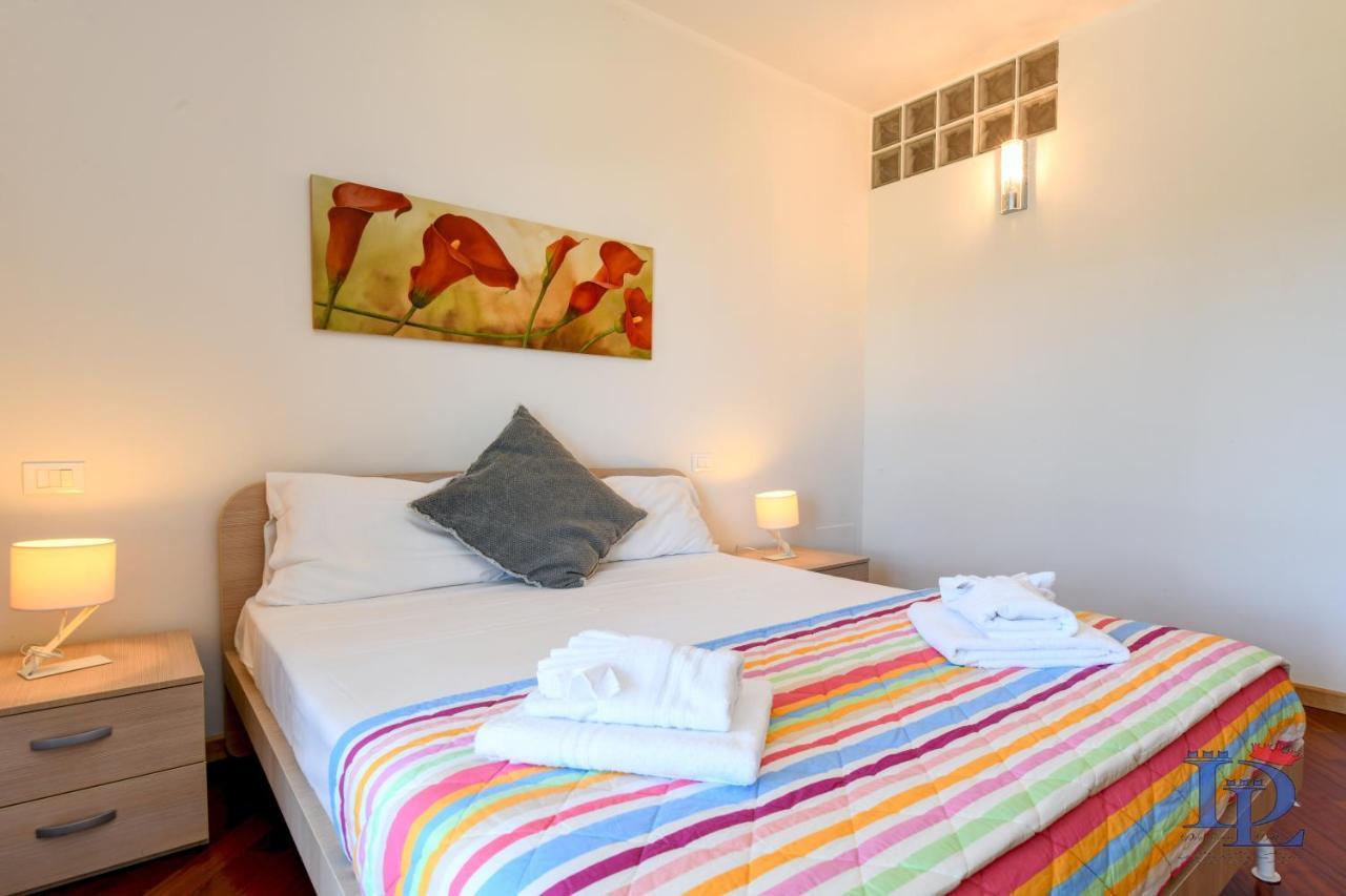 Desenzanoloft Official Partner Marriott Homes & Villas -Butterfly And 5 Pools Family Apartment Desenzano del Garda Exterior foto