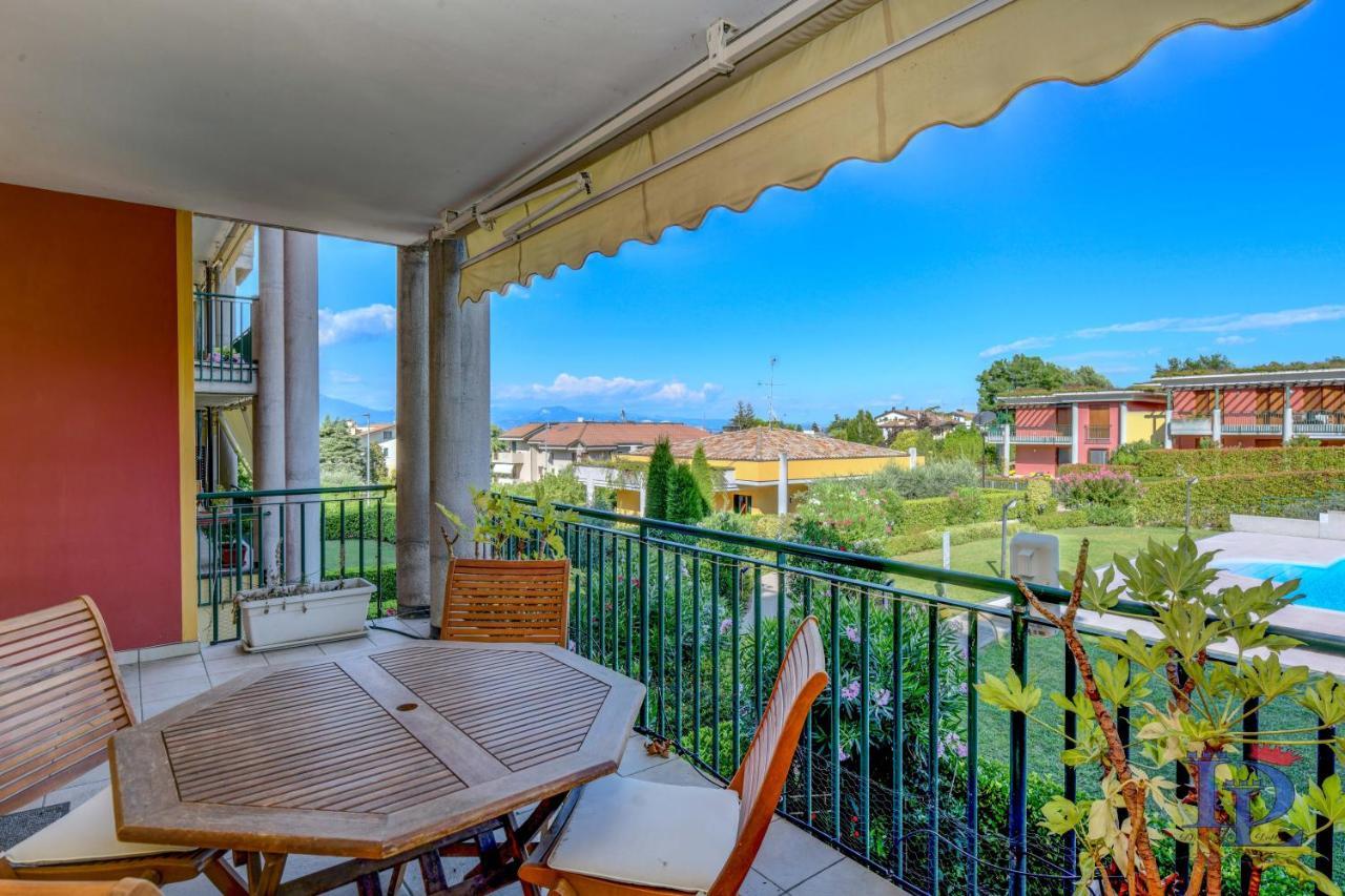 Desenzanoloft Official Partner Marriott Homes & Villas -Butterfly And 5 Pools Family Apartment Desenzano del Garda Exterior foto