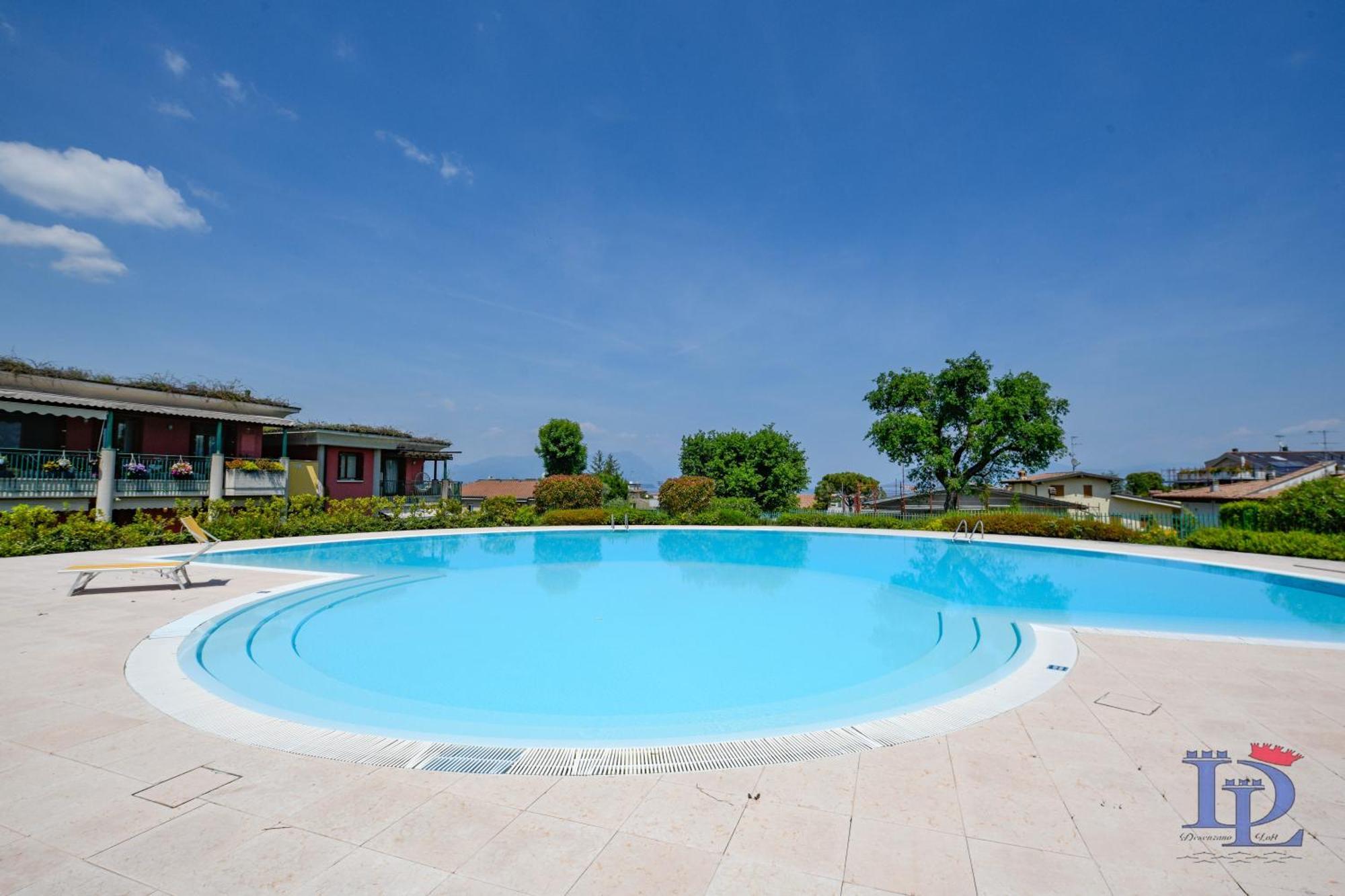 Desenzanoloft Official Partner Marriott Homes & Villas -Butterfly And 5 Pools Family Apartment Desenzano del Garda Exterior foto